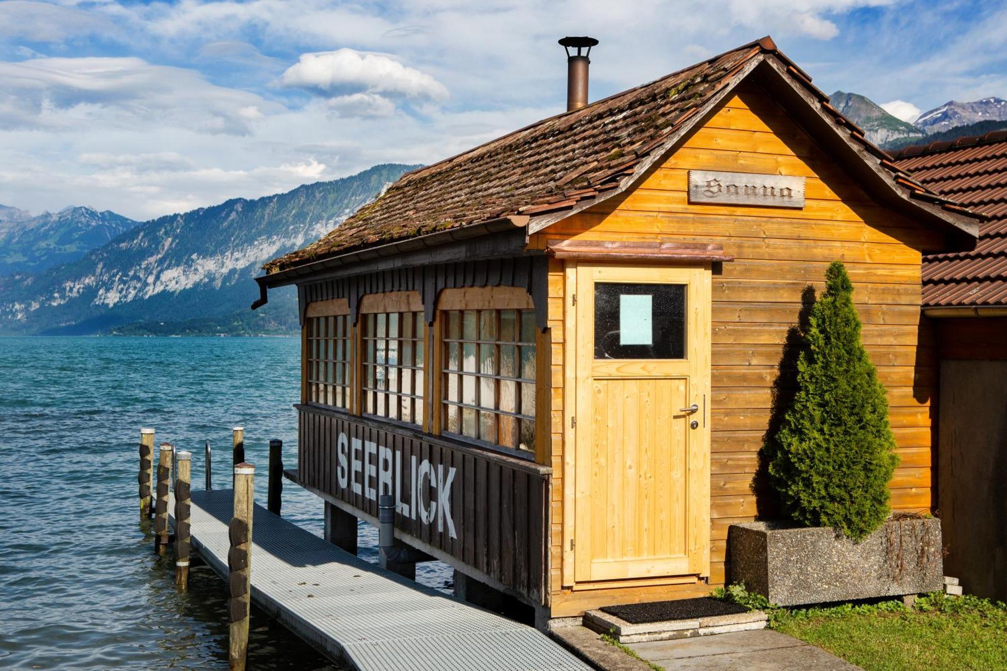 Strandhotel Seeblick Faulensee Exterior photo