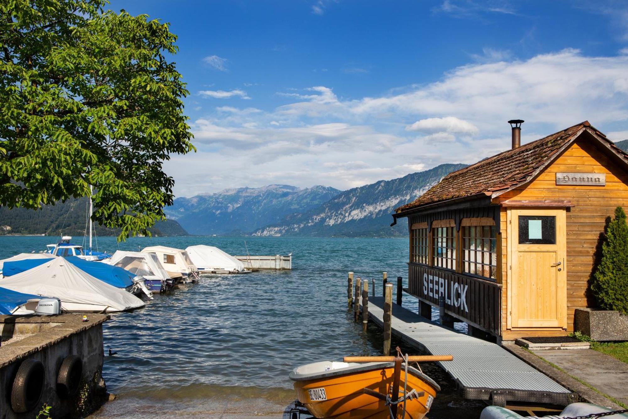 Strandhotel Seeblick Faulensee Exterior photo