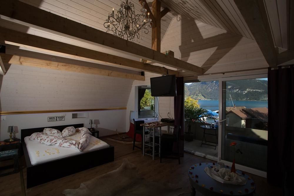 Strandhotel Seeblick Faulensee Exterior photo